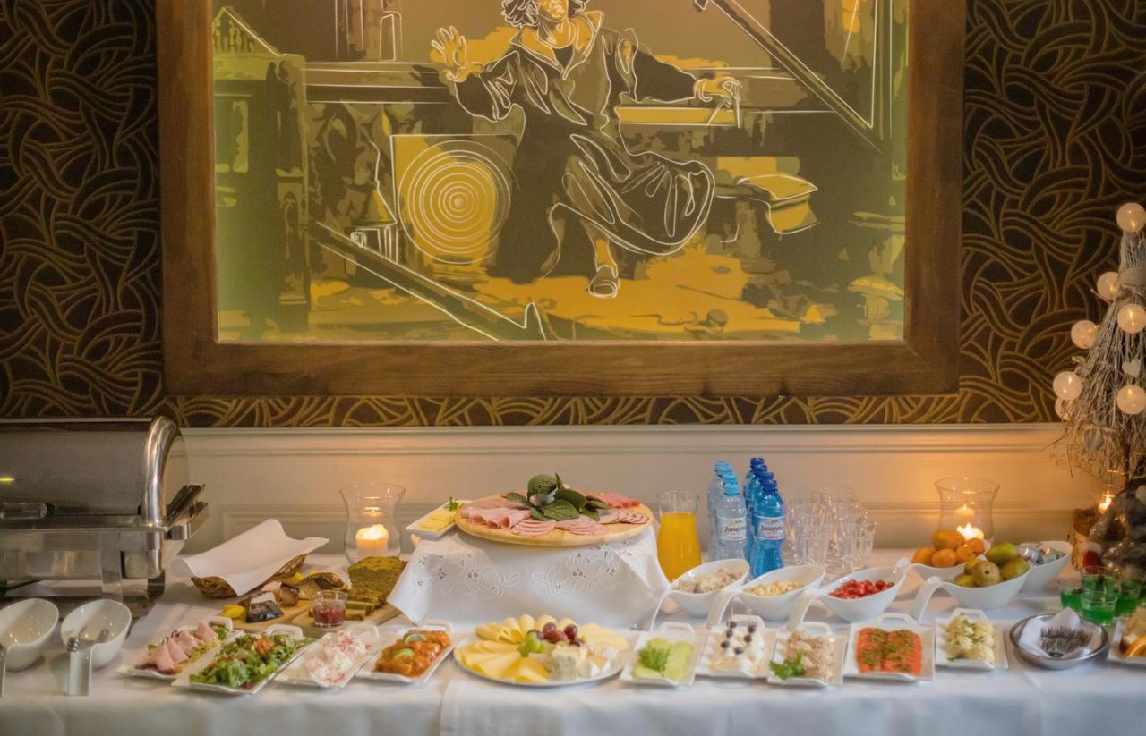 Pod Wzgorzem Bed & Breakfast Фромборк Екстер'єр фото