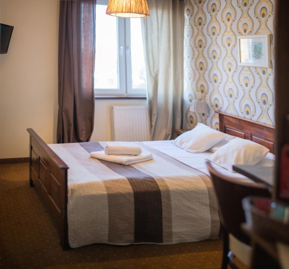 Pod Wzgorzem Bed & Breakfast Фромборк Екстер'єр фото